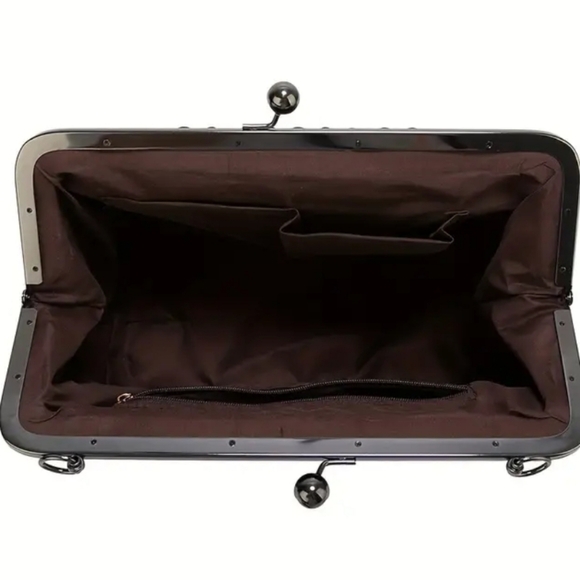 TODAY LAST CHANCE THIS PRICE NWOT Vintage kiss lock crossbody - Picture 3 of 7